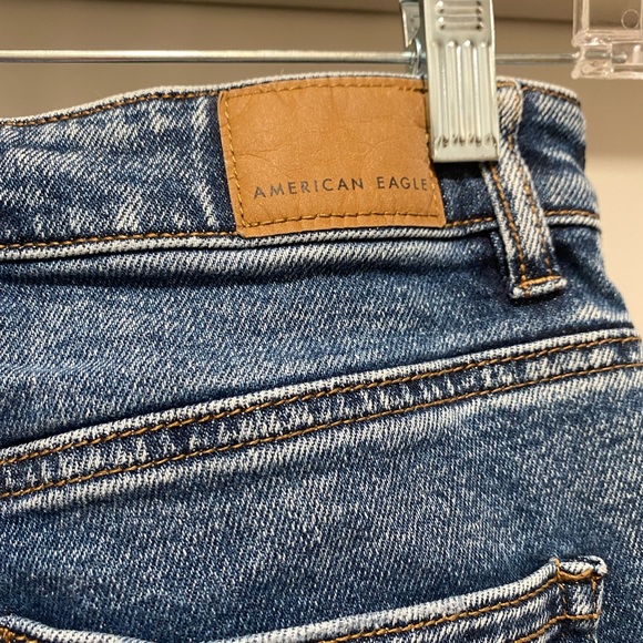 American Eagle AE Stretch Medium Wash Distressed Denim Blue Jeans Jeggings - Picture 10 of 12